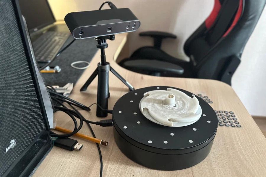 вращение детали на столе